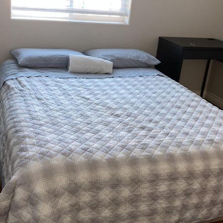 House Downtown Oc Santa Ana Hostel Εξωτερικό φωτογραφία