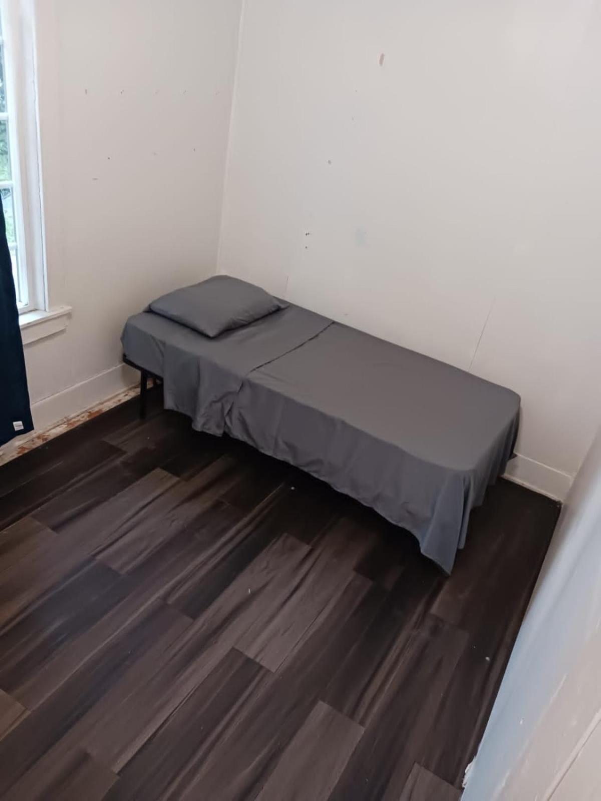 House Downtown Oc Santa Ana Hostel Εξωτερικό φωτογραφία