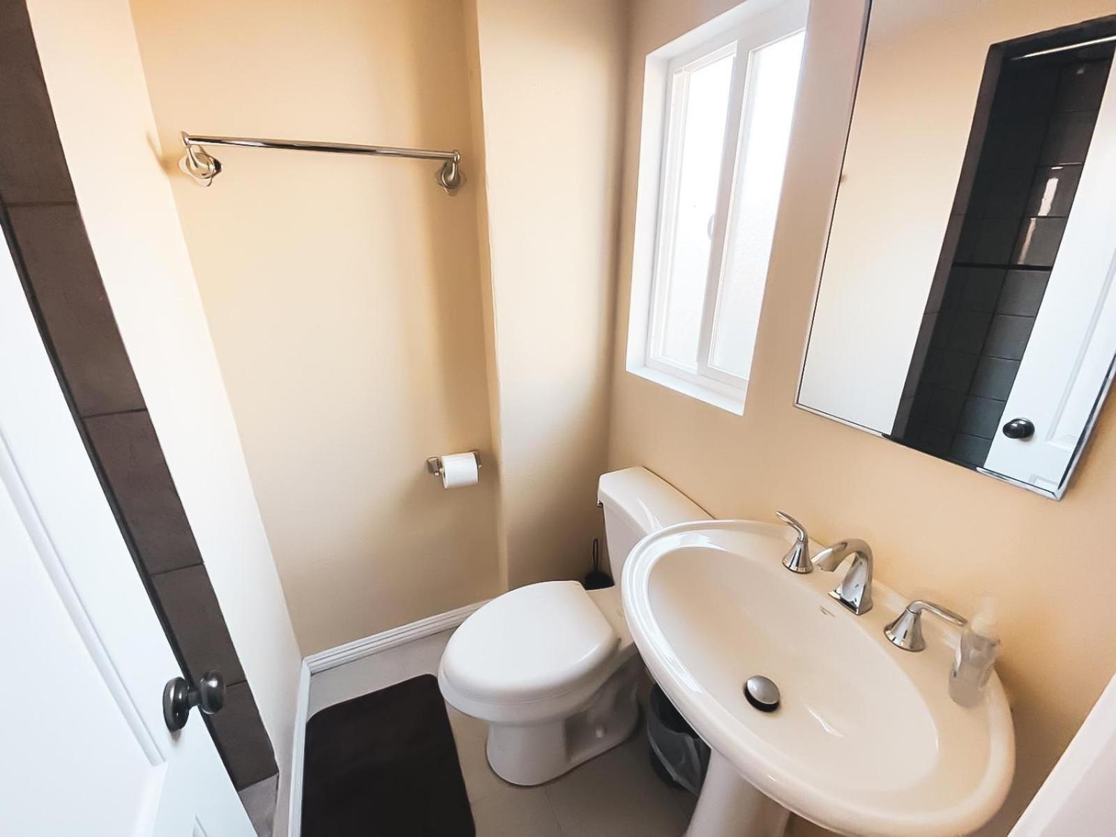 House Downtown Oc Santa Ana Hostel Εξωτερικό φωτογραφία